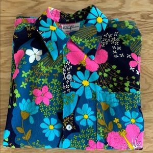 Hukilau Fashions Honolulu Barkcloth shirt